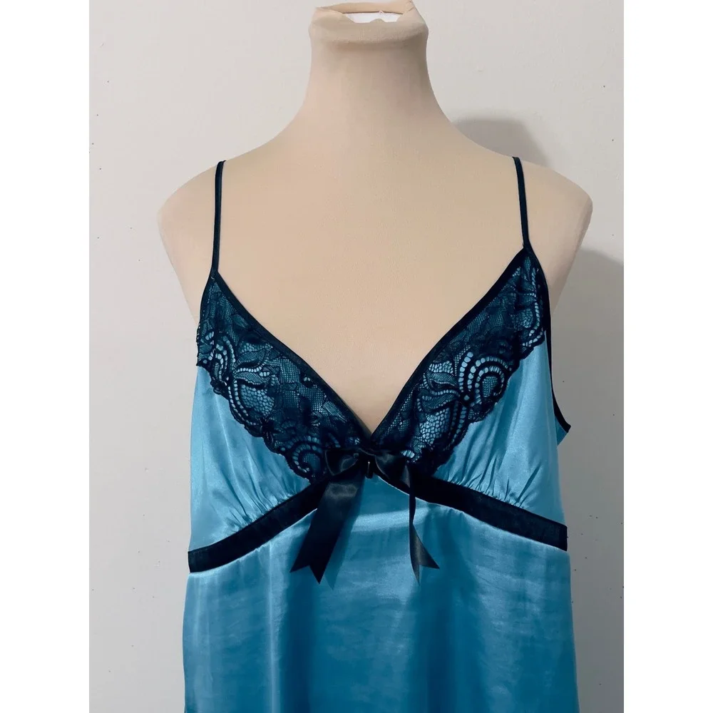 ND‎ Intimates Womens Chemise Nightgown Large Blue Satin Lace Trim Lingerie